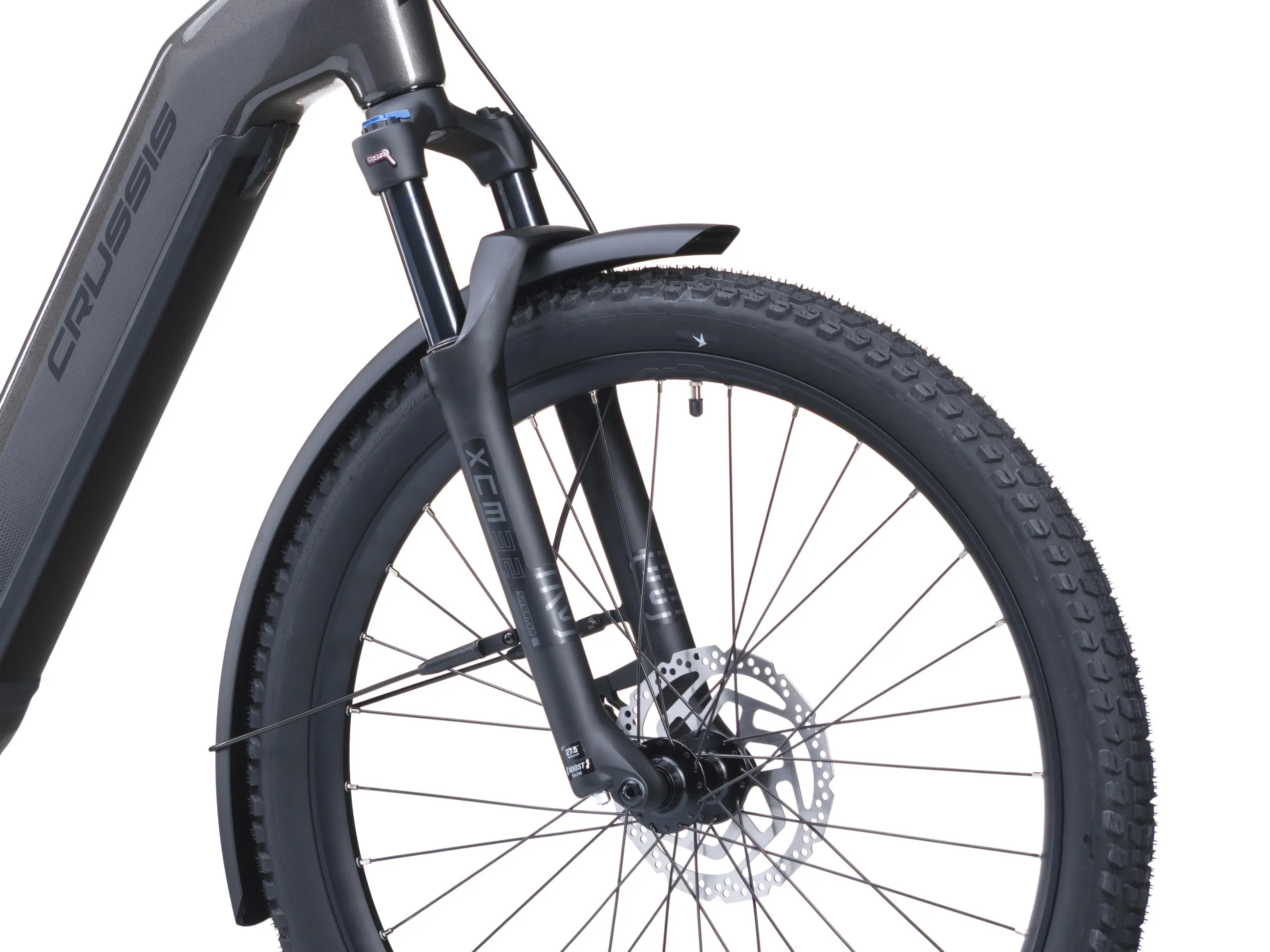 Amortyzowany widelec SR Suntour XCM32 w rowerze Crussis e-Country AX 8.12-M2